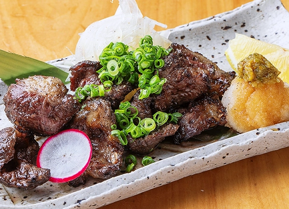 郷土料理 酒と肴 もなか 馬ヒモ